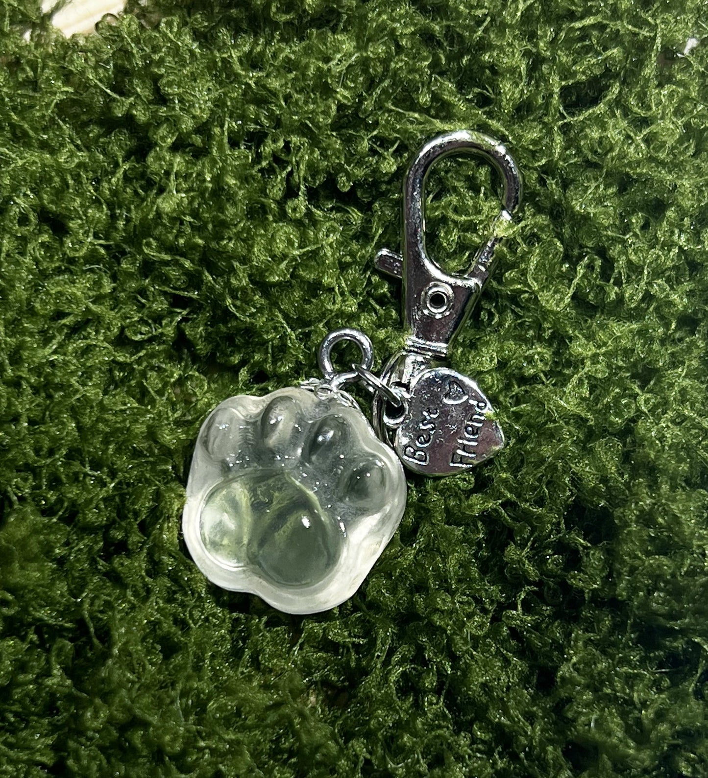 Crystal Cat Paw Pet Pendant - Gentle Comfort for the Soul