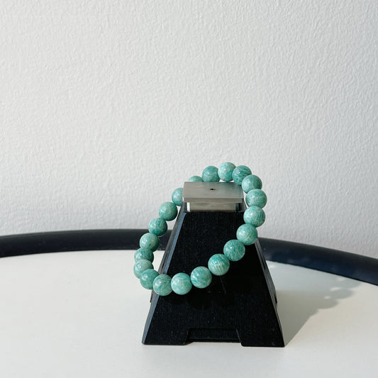 Amazonite Aura Bracelet - Embrace the Calming Energy of Nature's Blue-Green Gemstones