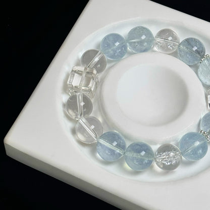 MintOcean Crystals Bracelet - Serene Waves of Aquamarine & Clear Quartz, Evoke Calm, Enhance Clarity, Timeless Elegance in Every Bead