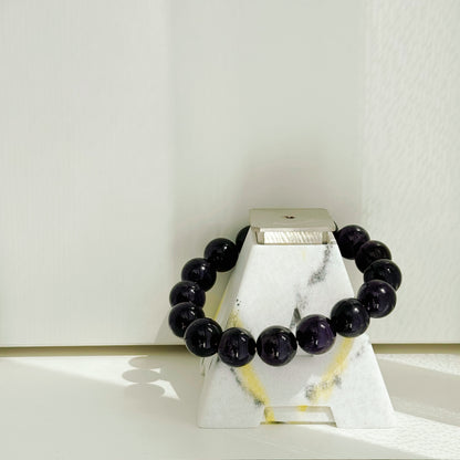 Uruguayan Amethyst Bracelet - Unleash Serenity, Boost Creativity, Enhance Wealth, and Shield Negativity with Majestic Purple Elegance