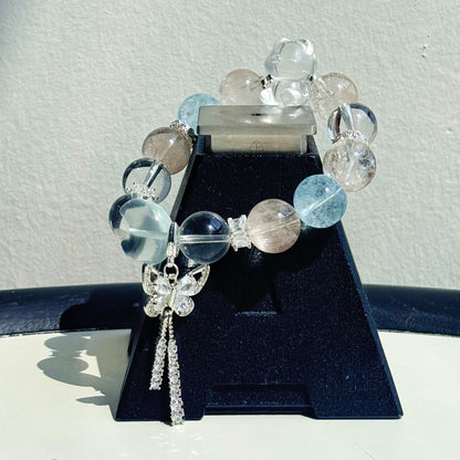 Bear Charm Crystals - Nurture Love and Harmony with Clear Quartz and Aquamarine: A Mystical Bracelet Collection